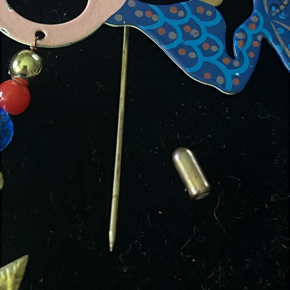 Vtg Mermaid W/ Hanging Anchor Hat/Stick Pin - Picture 3 of 3